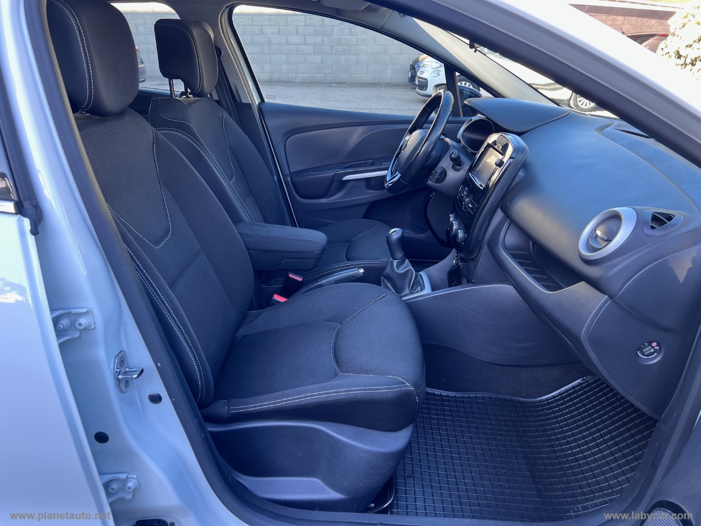 Clio dCi 8V 75 CV S&S 5p. Energy Duel - immagine 12
