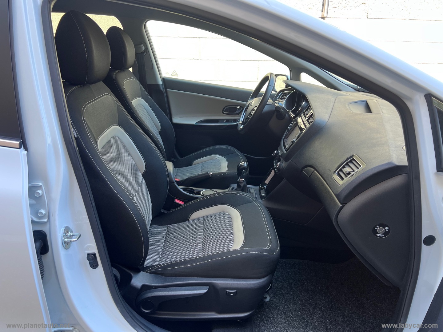 cee d 1.6 CRDi 110 CV SW Cool - immagine 12