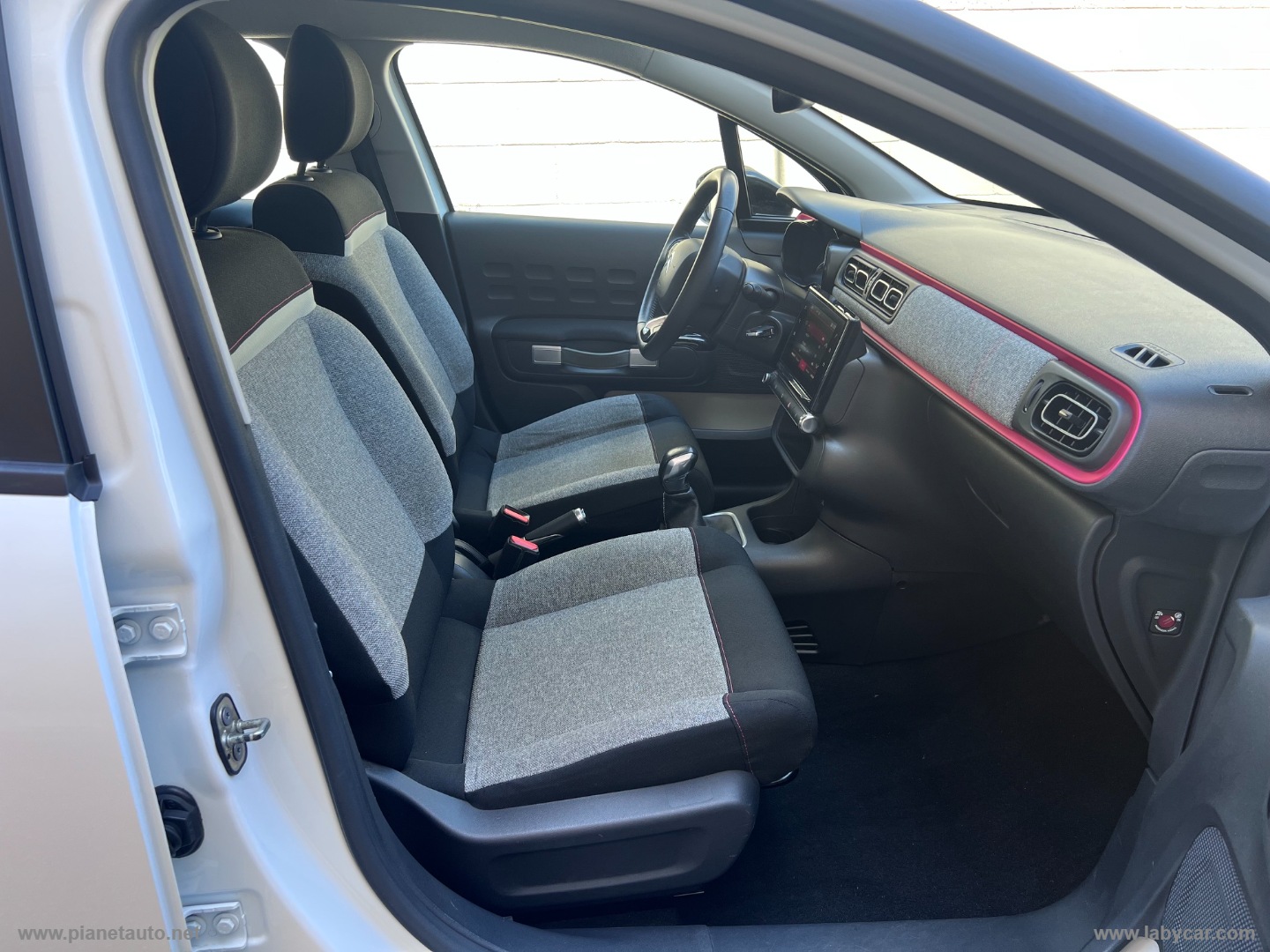 C3 PureTech 82 Shine - immagine 12