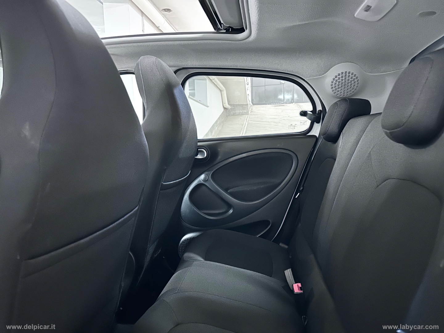 forfour 90 0.9 Turbo twinamic Passion CABRIO - immagine 12