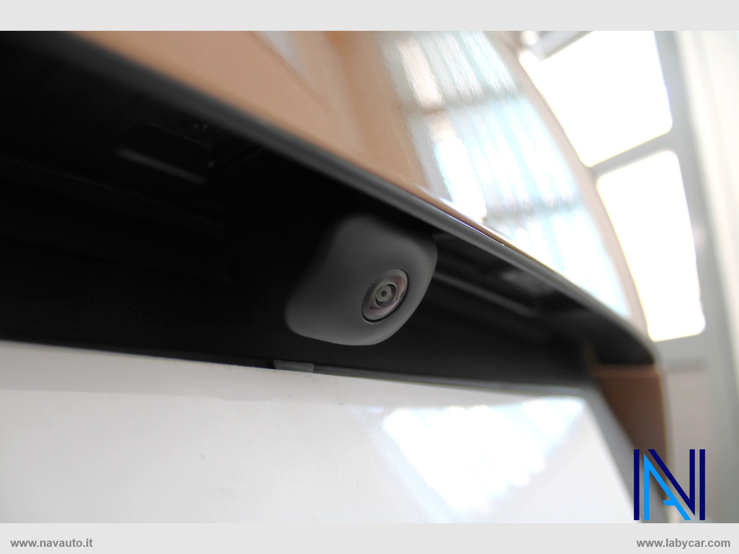 Grande Panda 1.2 S&S Hybrid La Prima - immagine 12
