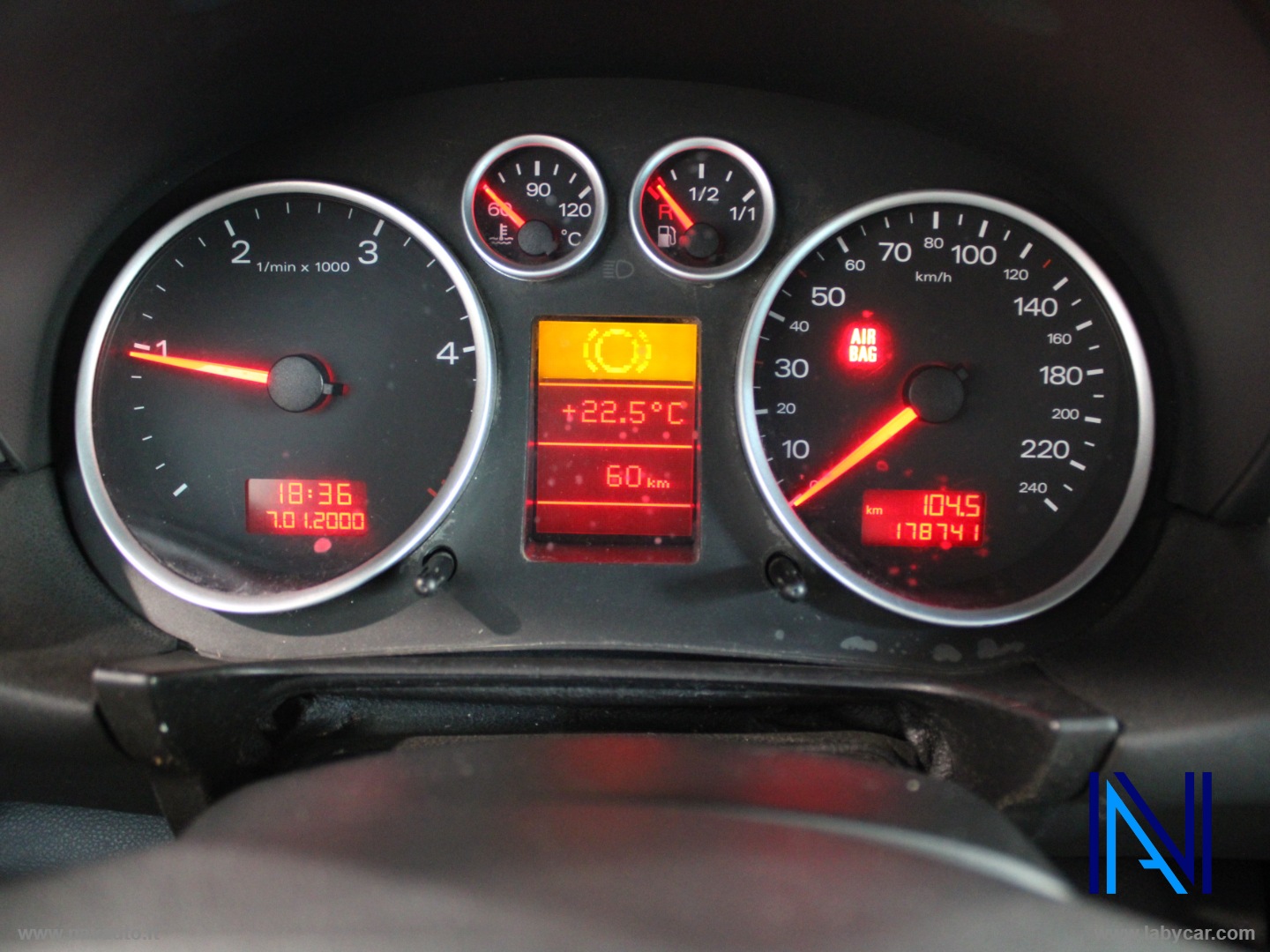 A2 1.4 TDI Top - immagine 12