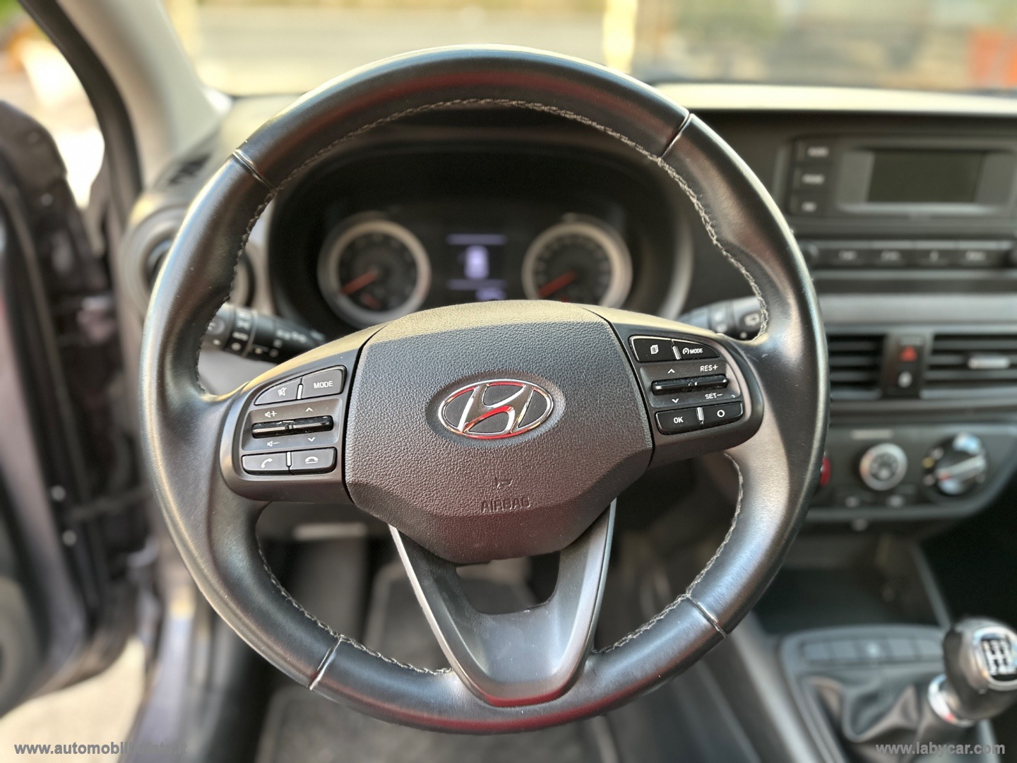 i10 1.0 MPI Tech 26.000 KM - immagine 12