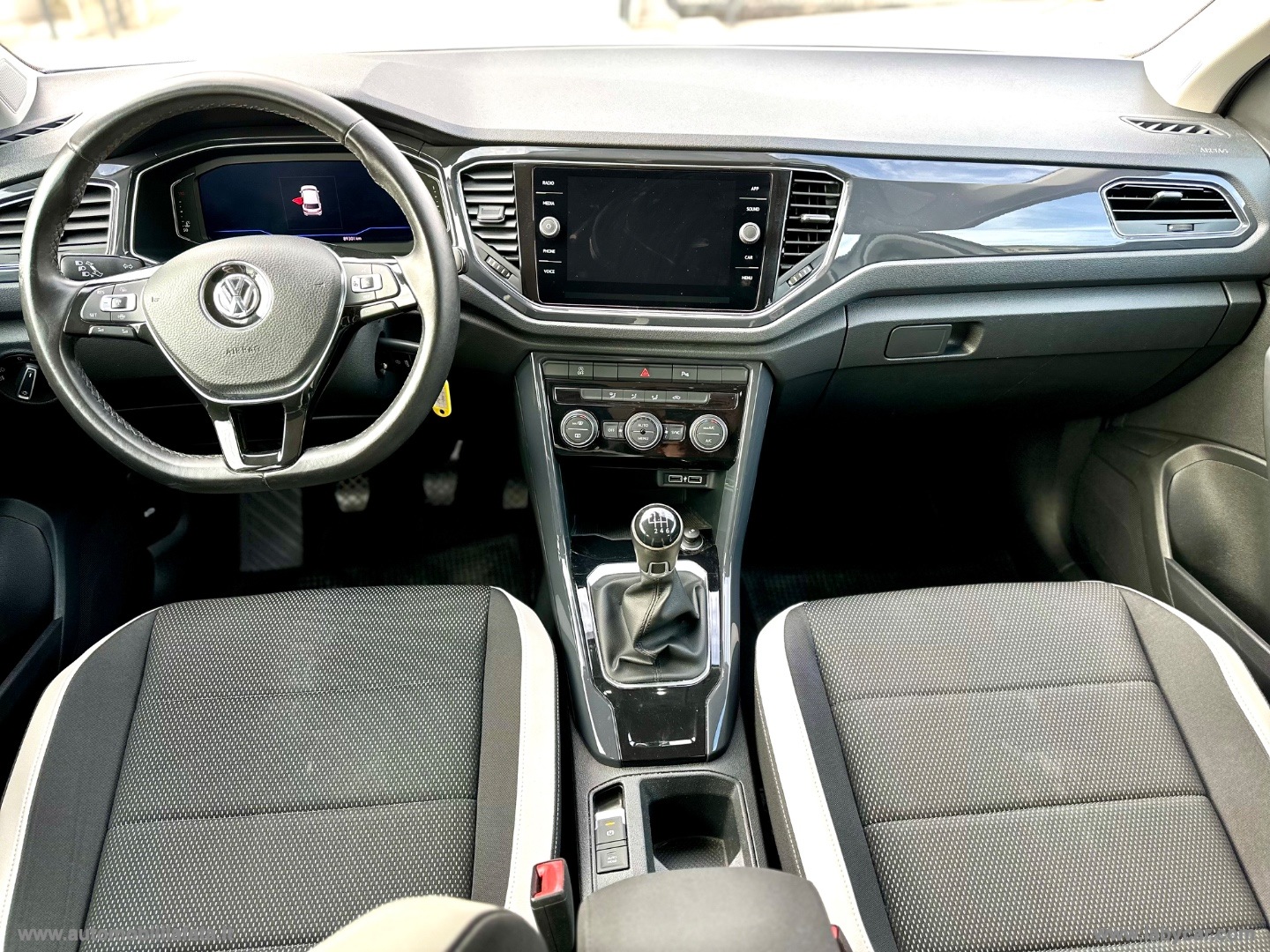 T-Roc 1.6 TDI SCR Advanced BlueMot.Tech. DIESEL KM 89.500 - immagine 12