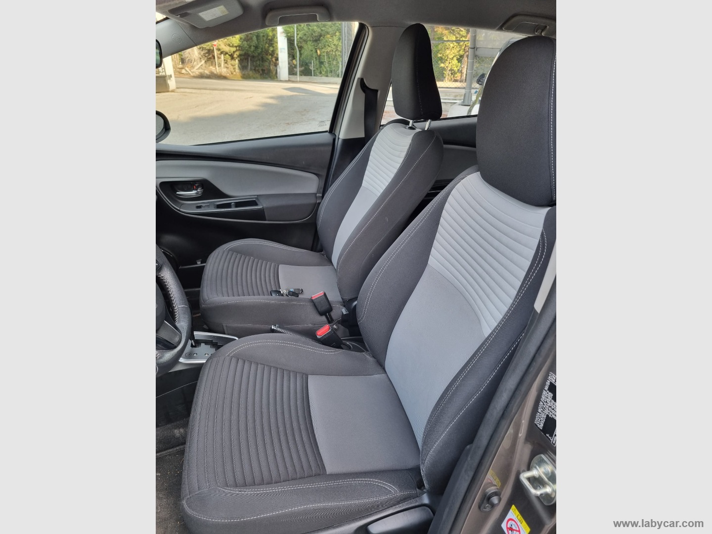 Yaris 1.5 Hybrid 5p. Active - immagine 12