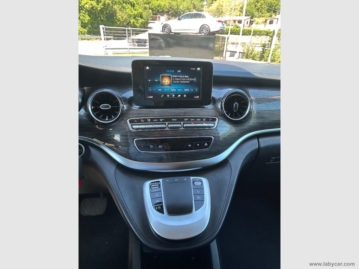 V 250 d Aut. Sport Extralong - immagine 13
