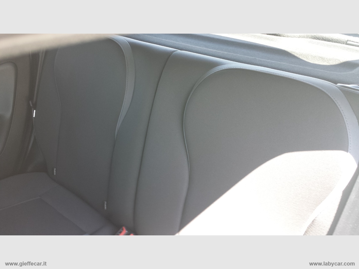 Ypsilon 1.2 69 CV 5p. Silver - immagine 13