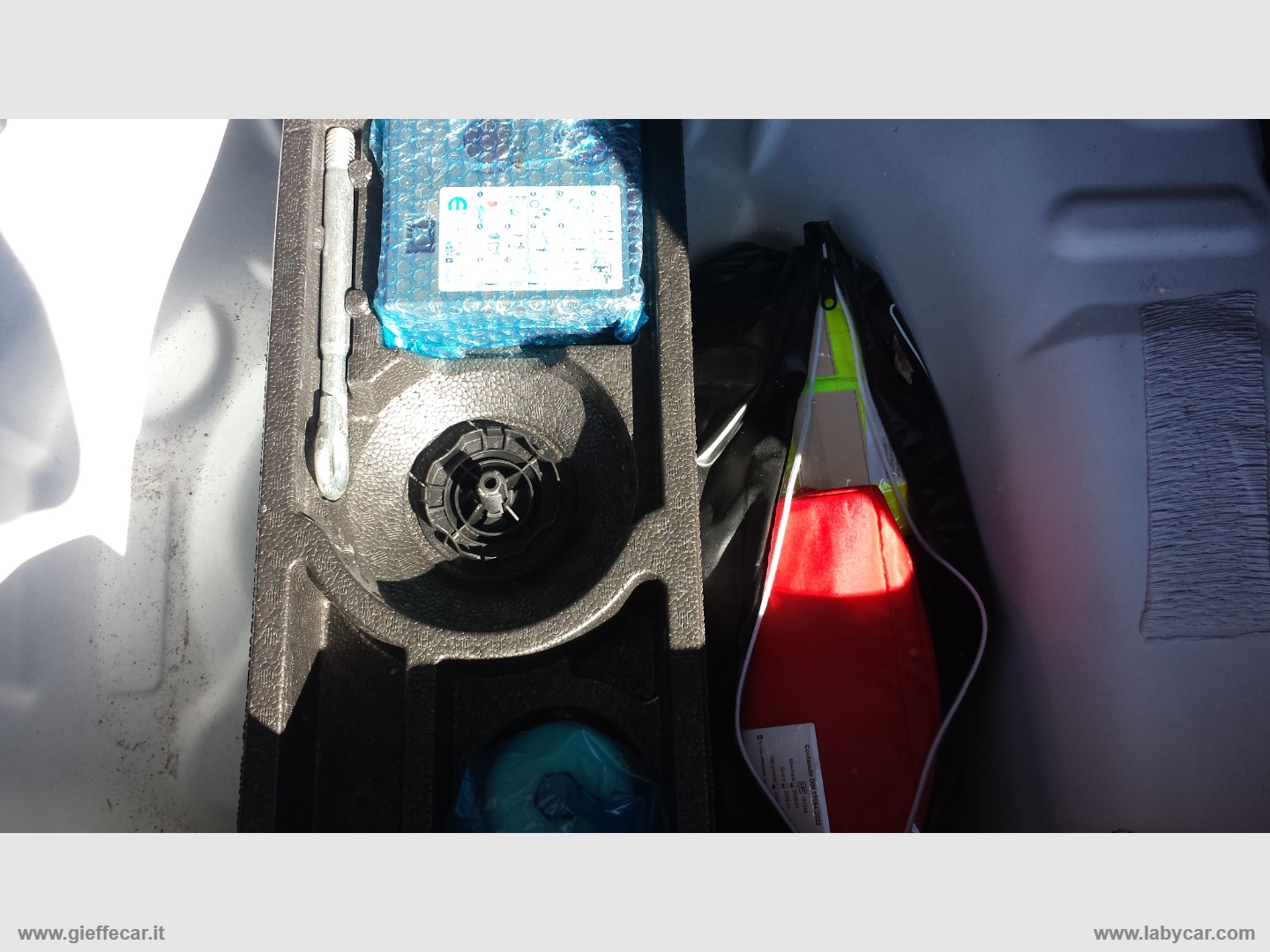 Crossland 1.2 T. 12V 130CV Aut. ELEGANCE - immagine 13