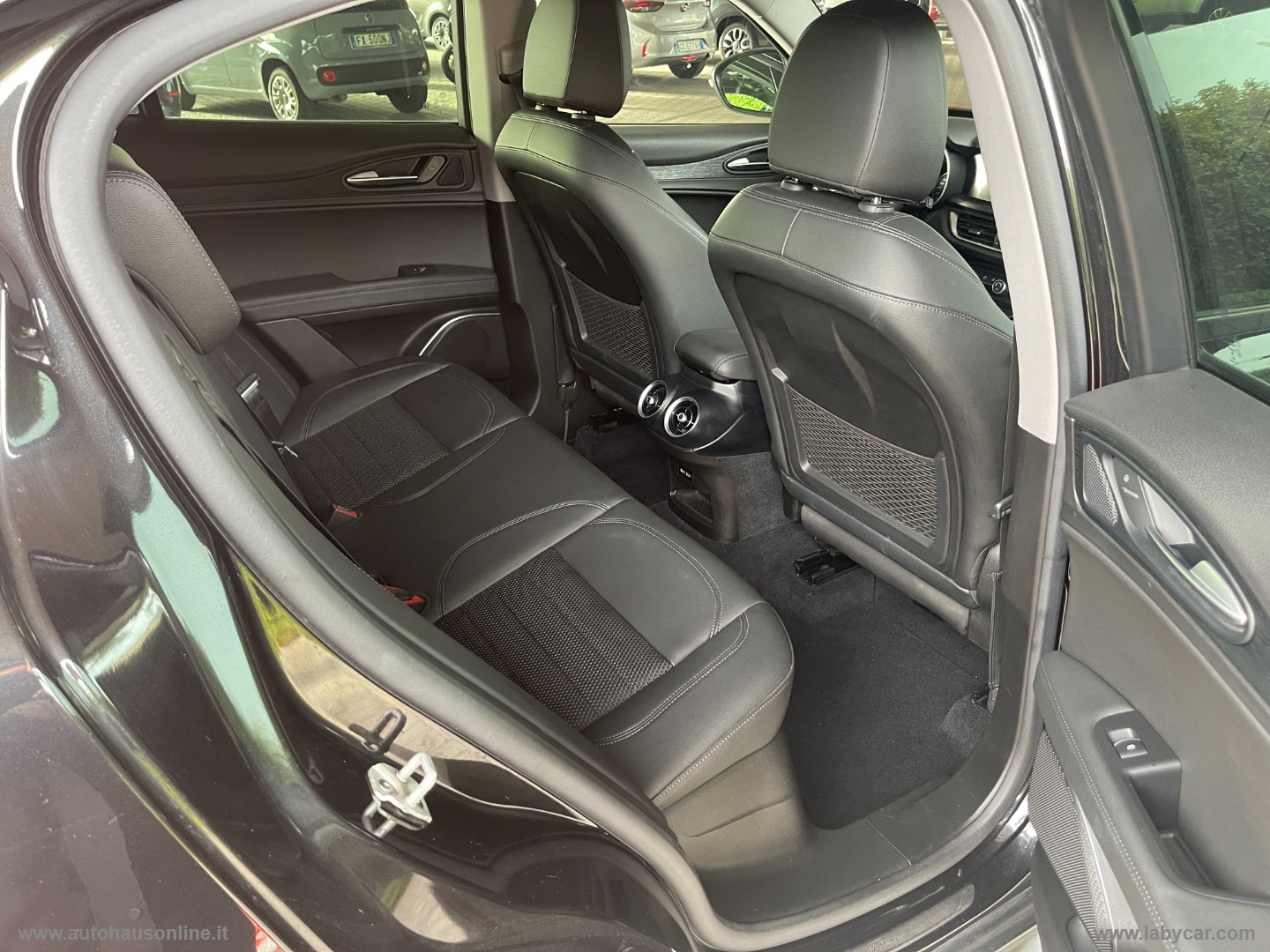 Stelvio 2.2 T.diesel 190CV AT8 RWD Exec. - immagine 13