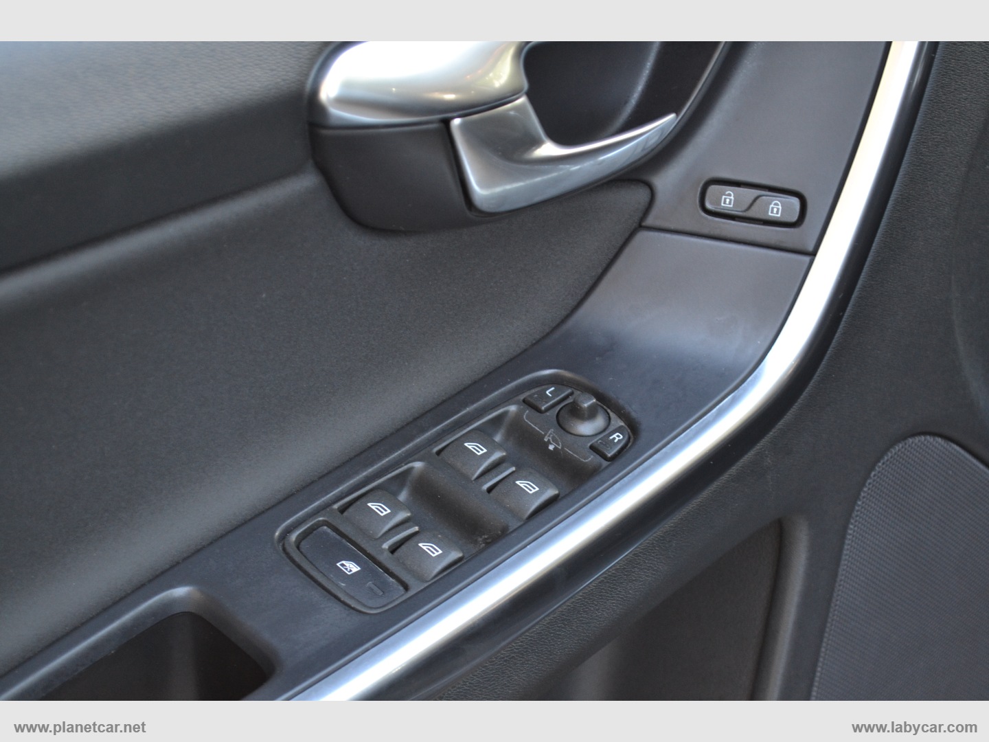 XC60 D4 Geartronic Momentum - immagine 13