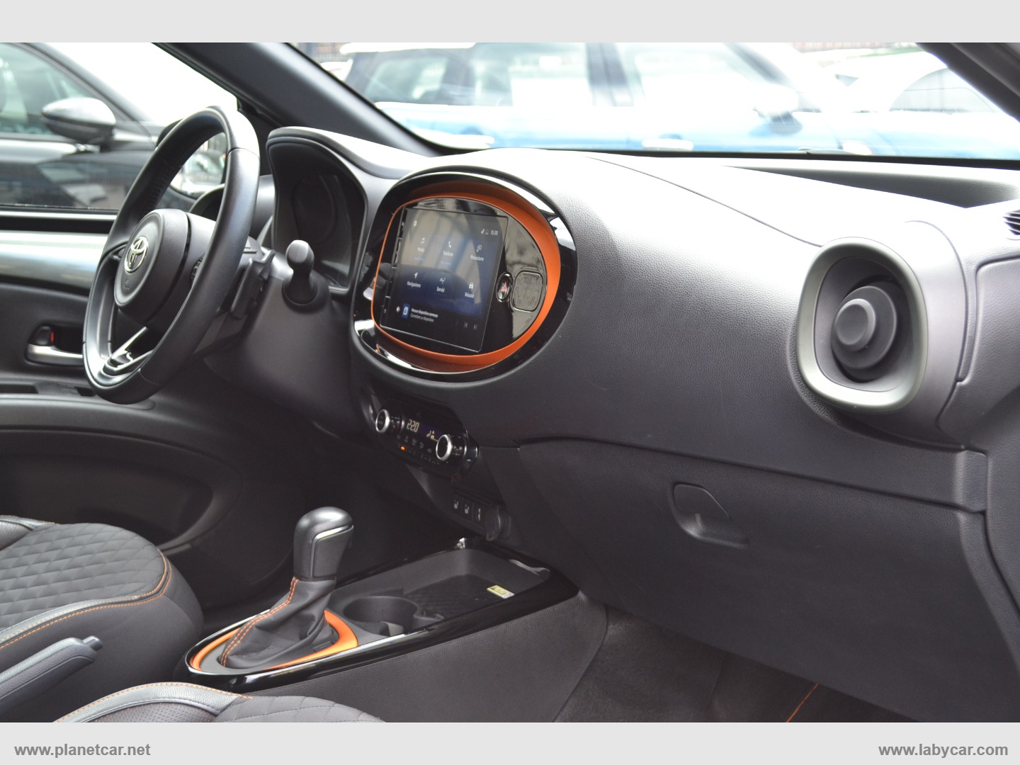Aygo X 1.0 VVT-i 72 CV 5p. Limited S-CVT - immagine 13