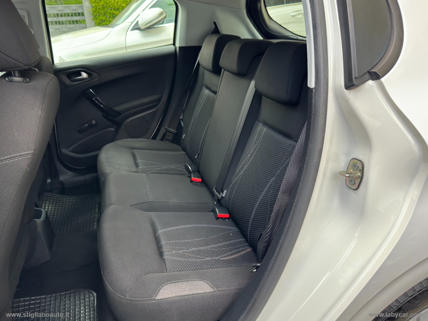 208 1.4 HDi 68 CV 5p. Business - immagine 13