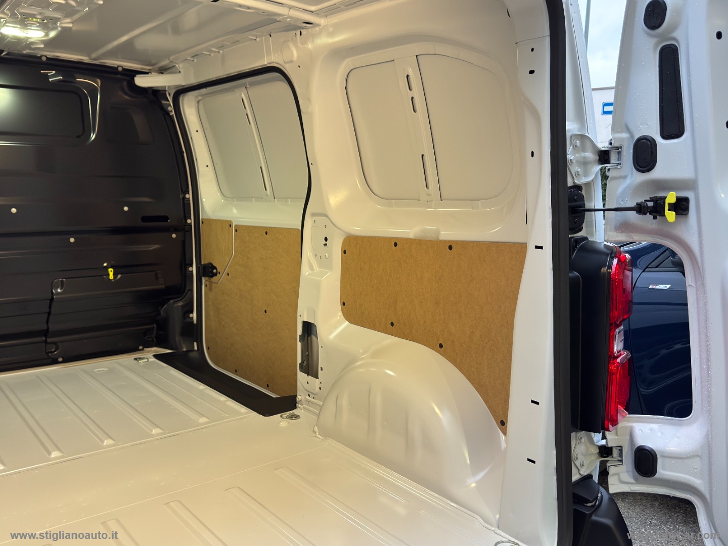 Scudo 1.5 BlueHDi 120 Furg. - immagine 13