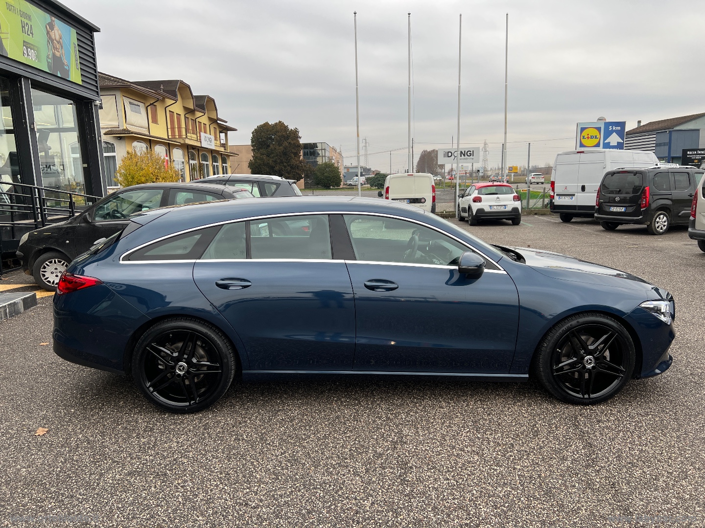 CLA 200 d Aut. Shooting Brake Business IVA DEDUCIBILE - immagine 13