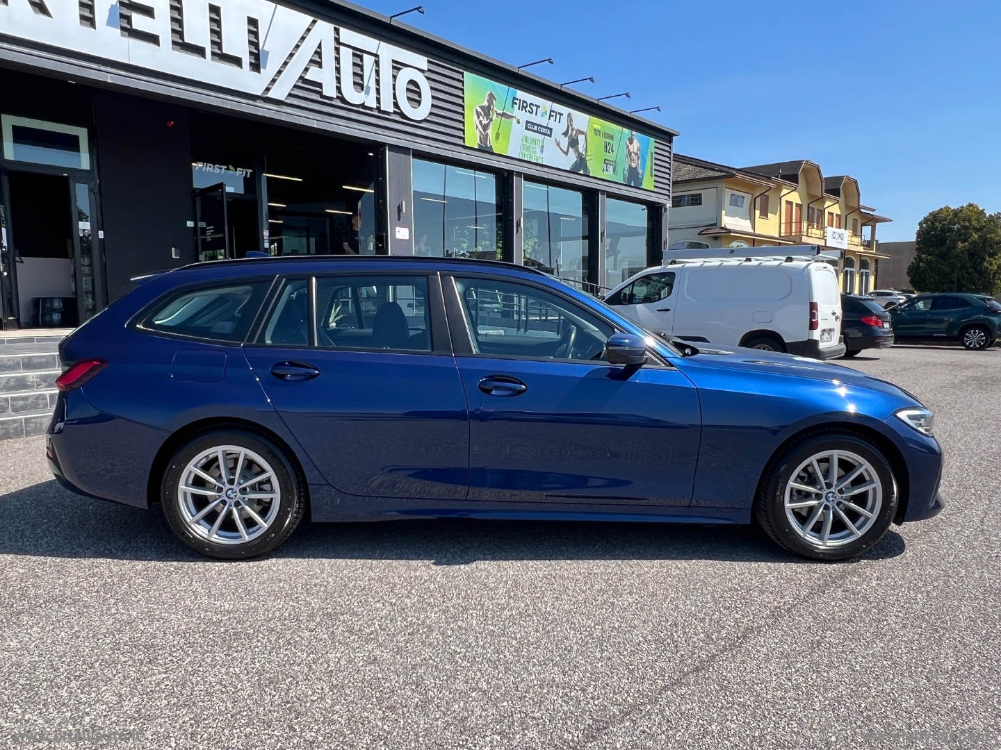 318d Touring Business Advantage aut. - immagine 13
