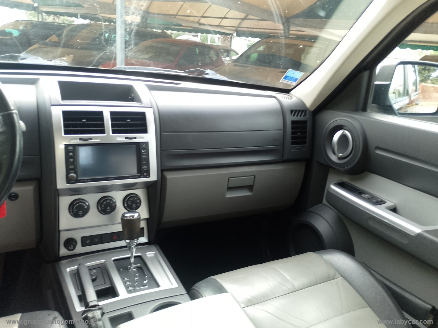 Nitro 2.8 CRD SXT 4WD Auto - immagine 13