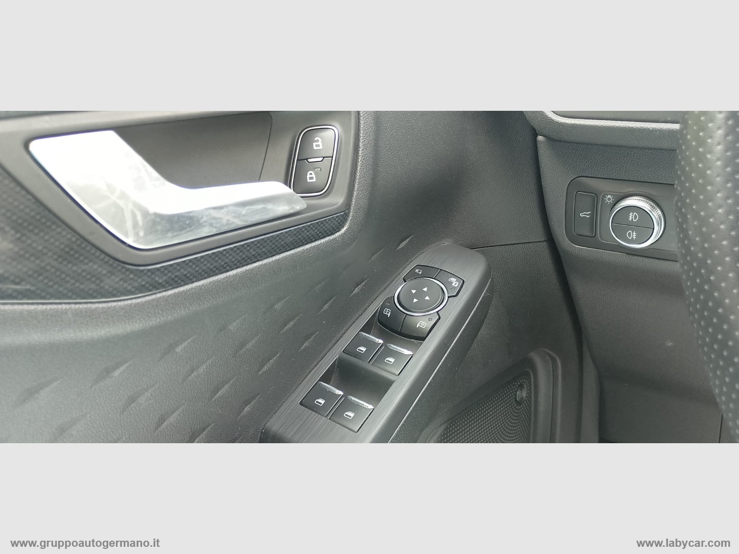 Kuga 1.5 EcoBlue 120 CV 2WD ST-Line X - immagine 13