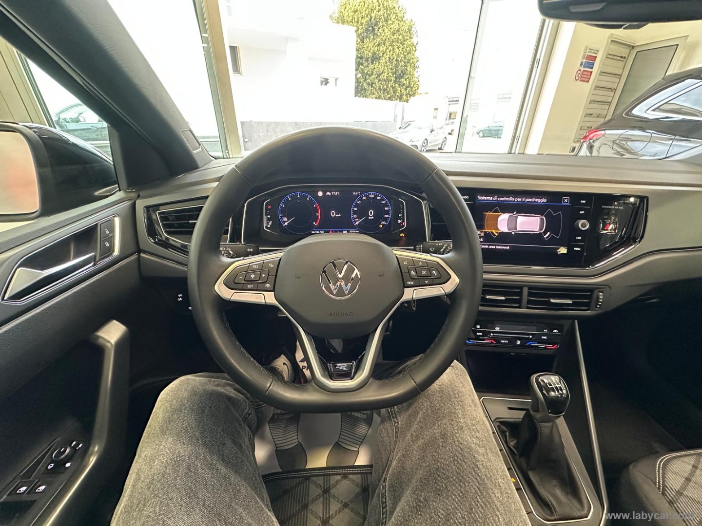 Taigo 1.0 TSI 115 CV R-Line - immagine 13
