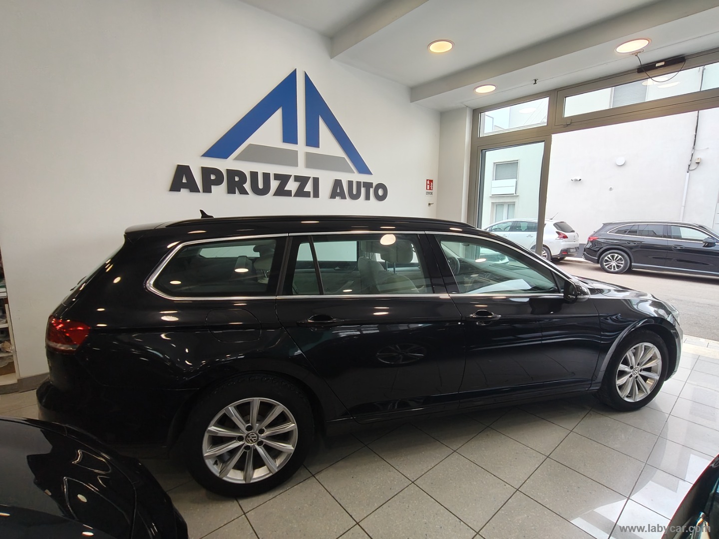 Passat Variant 2.0 TDI DSG Business BMT - immagine 13