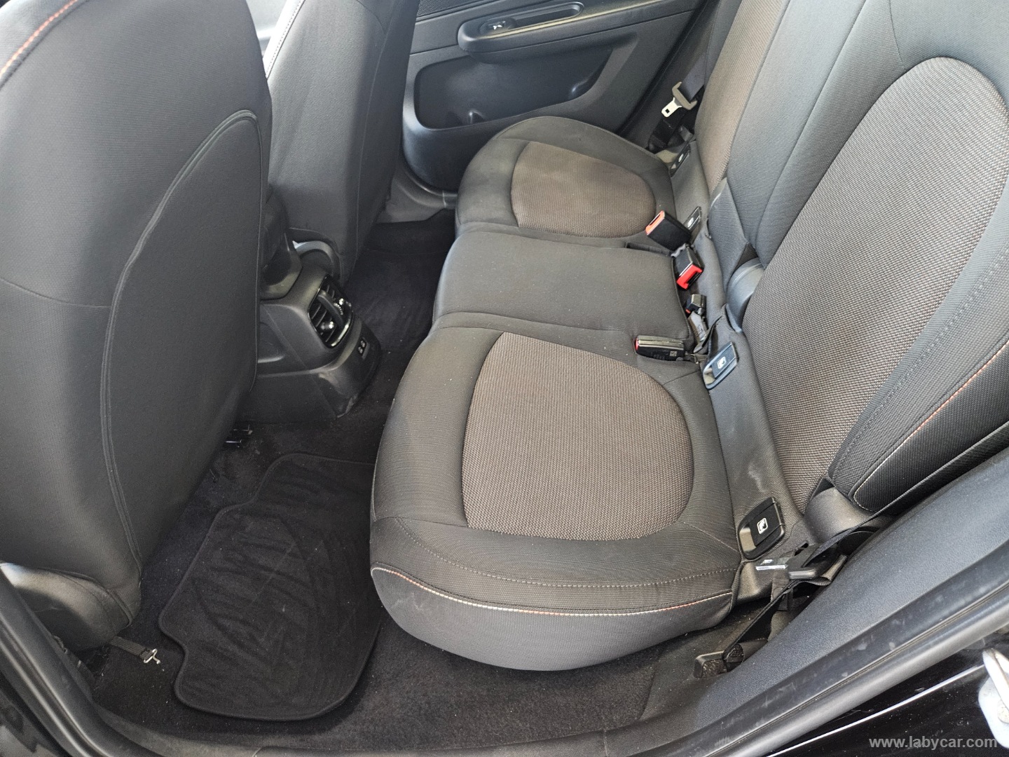 Mini Cooper D Countryman - immagine 13