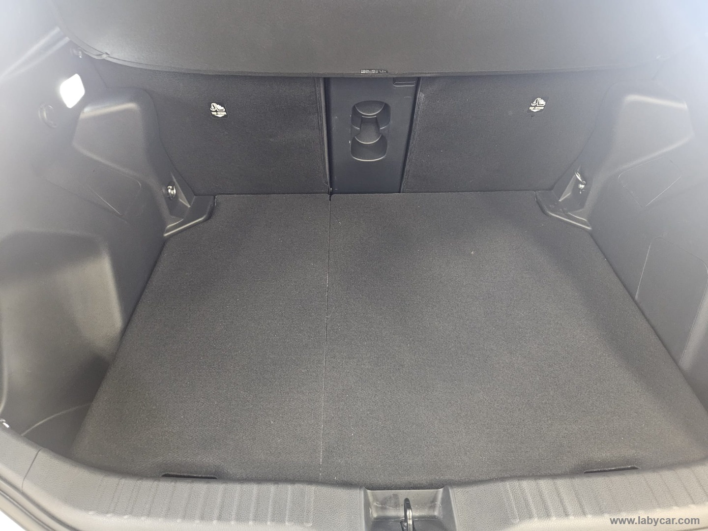 Yaris Cross 1.5 Hybrid 5p.E-CVT GR SPORT - immagine 13