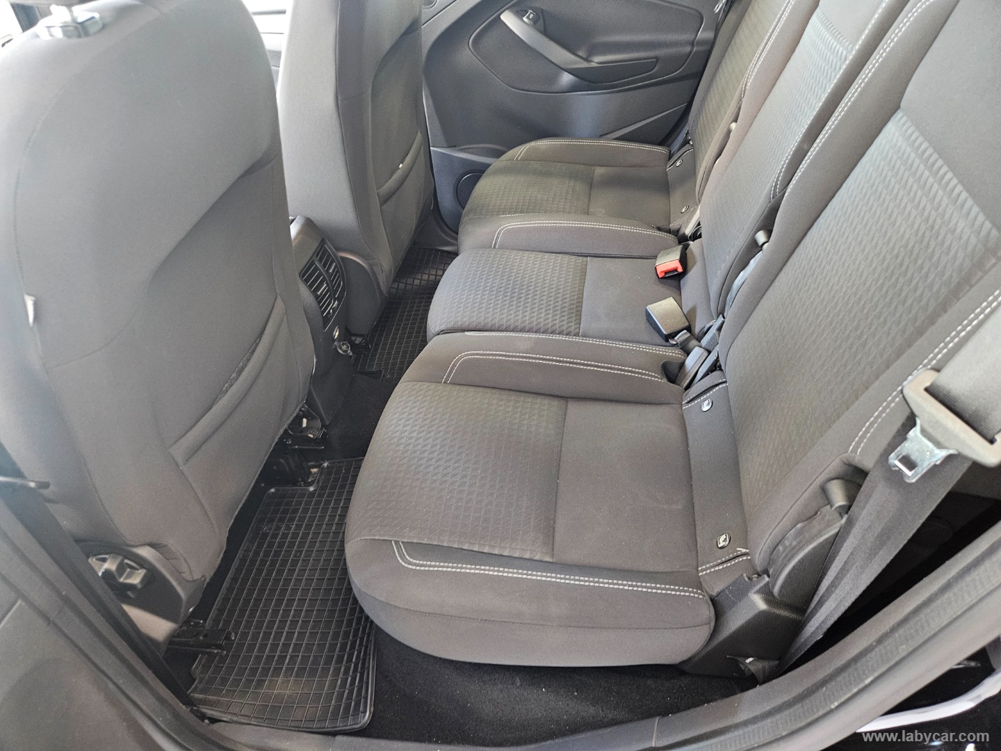 C-Max 1.5 TDCi 105 CV S&S ECOn. Business - immagine 13