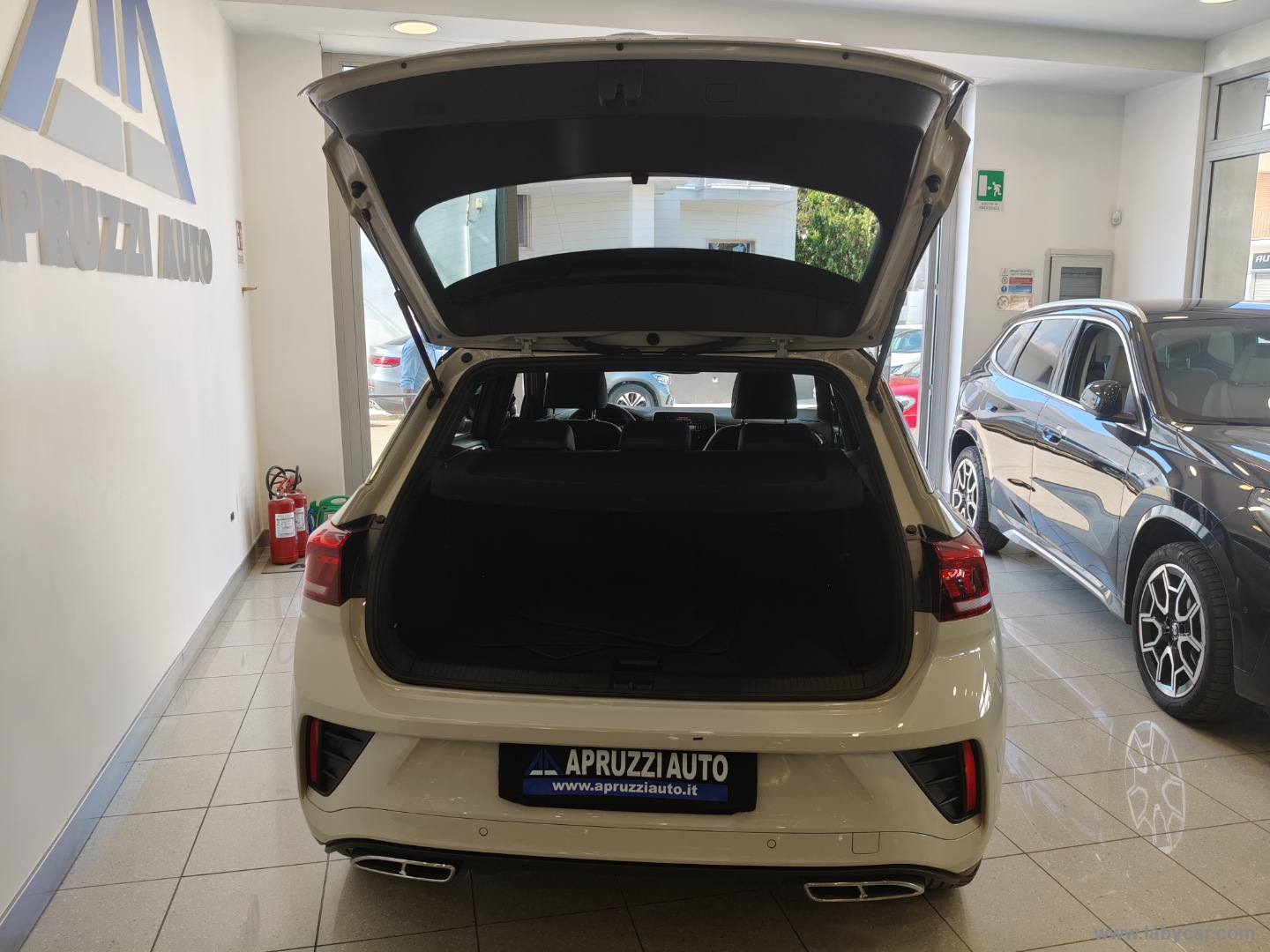 T-Roc 2.0 TDI SCR 150 CV DSG R-Line Plus - immagine 13