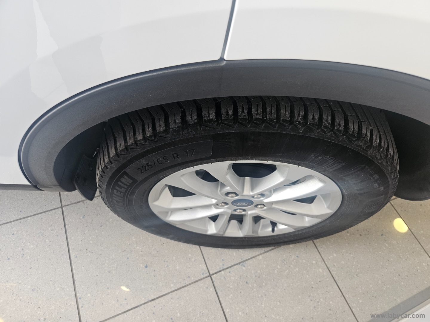 Kuga 2.0 EcoBlue 120 CV aut 2WD Tit.Bus. - immagine 13