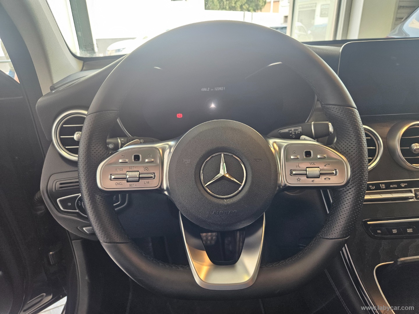 GLC 220 d 4Matic Premium Plus - immagine 13