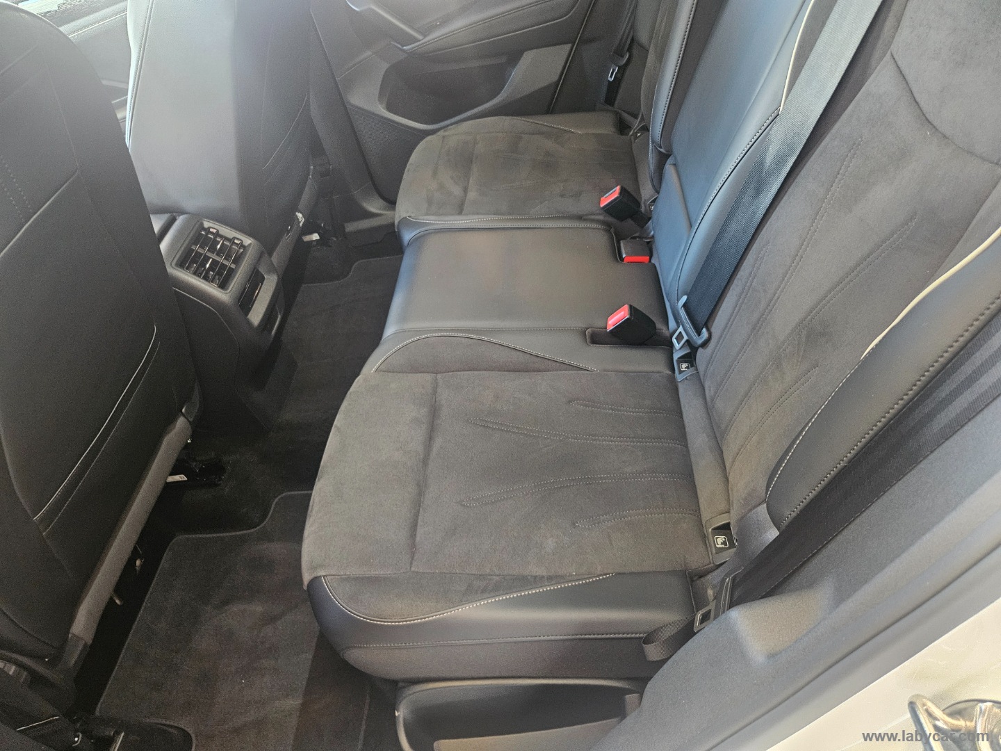 Tiguan 2.0 TDI 150 CV DSG Elegance - immagine 13