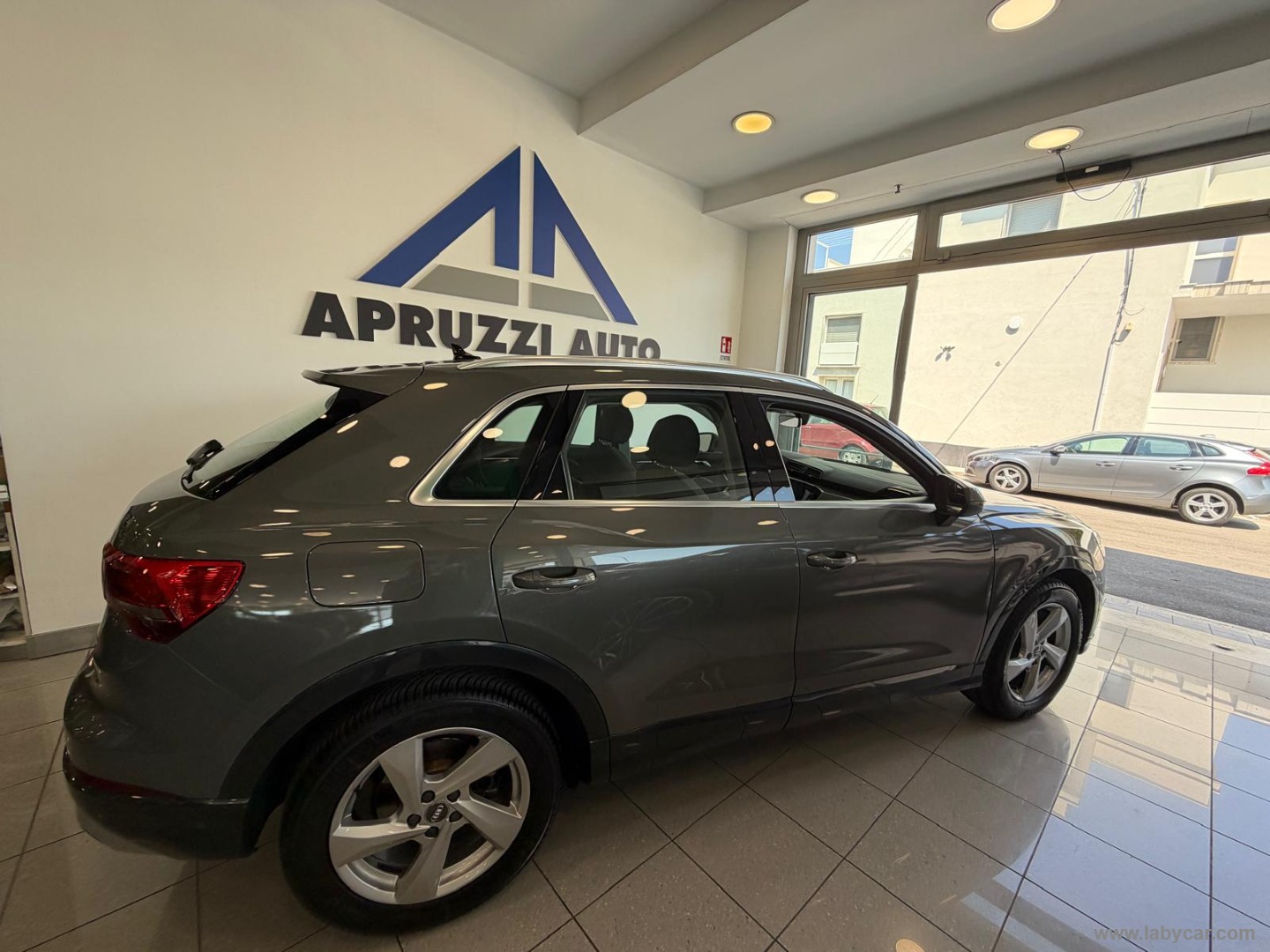 Q3 35 TDI S tronic Business Advanced - immagine 13
