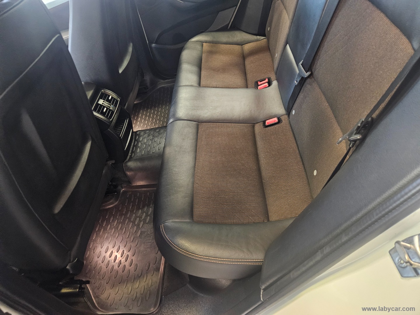 X3 xDrive20d xLine - immagine 13