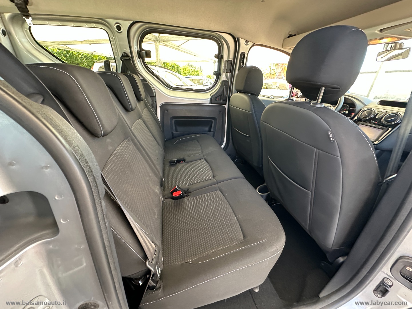 Dokker 1.6 8V 100 CV S&S GPL Essential - immagine 13