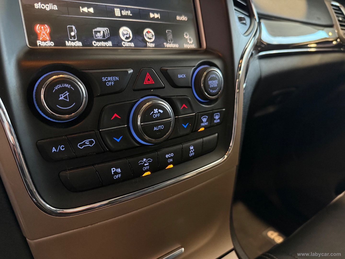 Gr. Cherokee 3.0 V6 CRD 250 MJT II Lim. - immagine 13