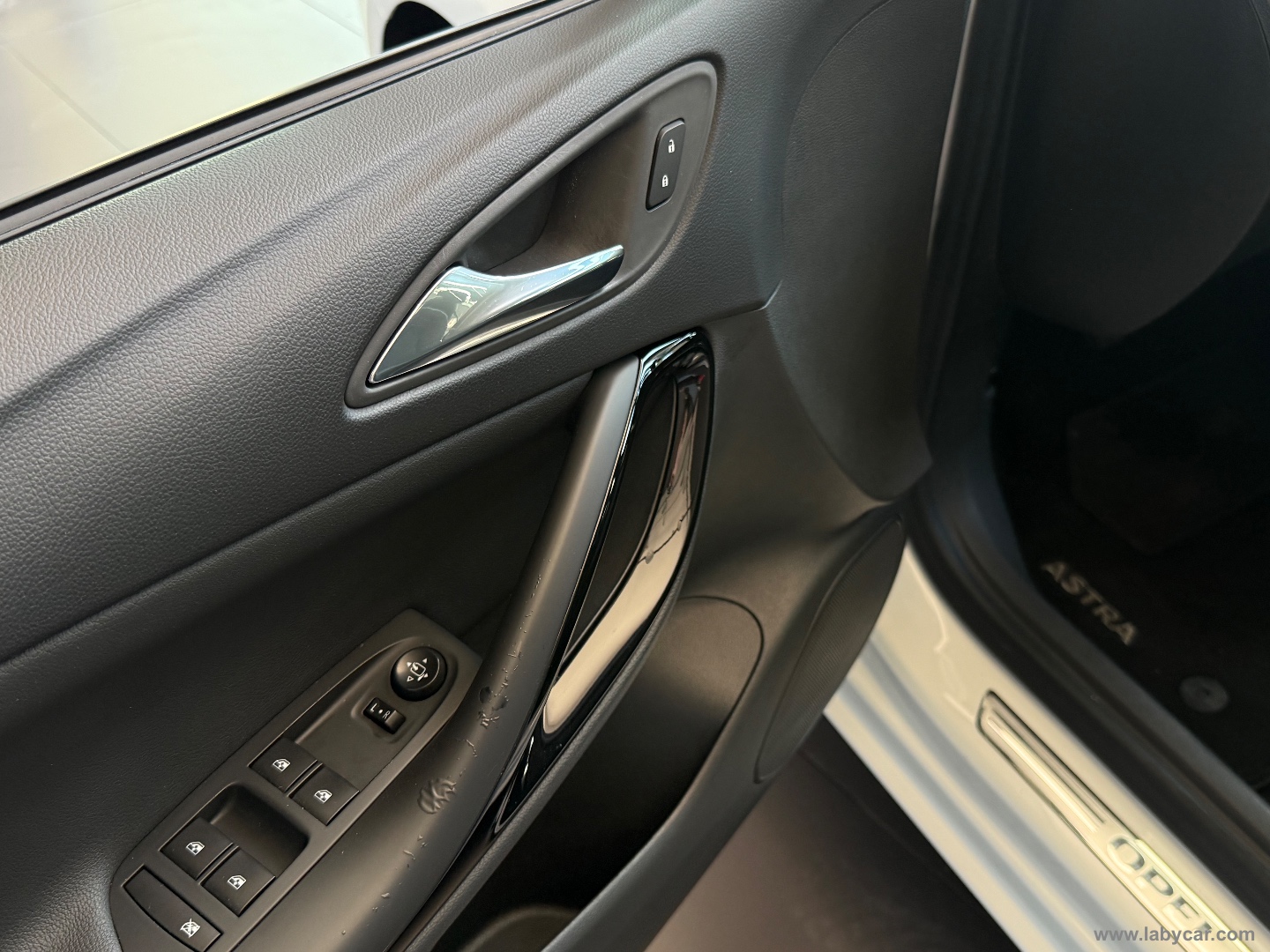Astra 1.6 CDTi 110 CV S&S 5p. Elective - immagine 13