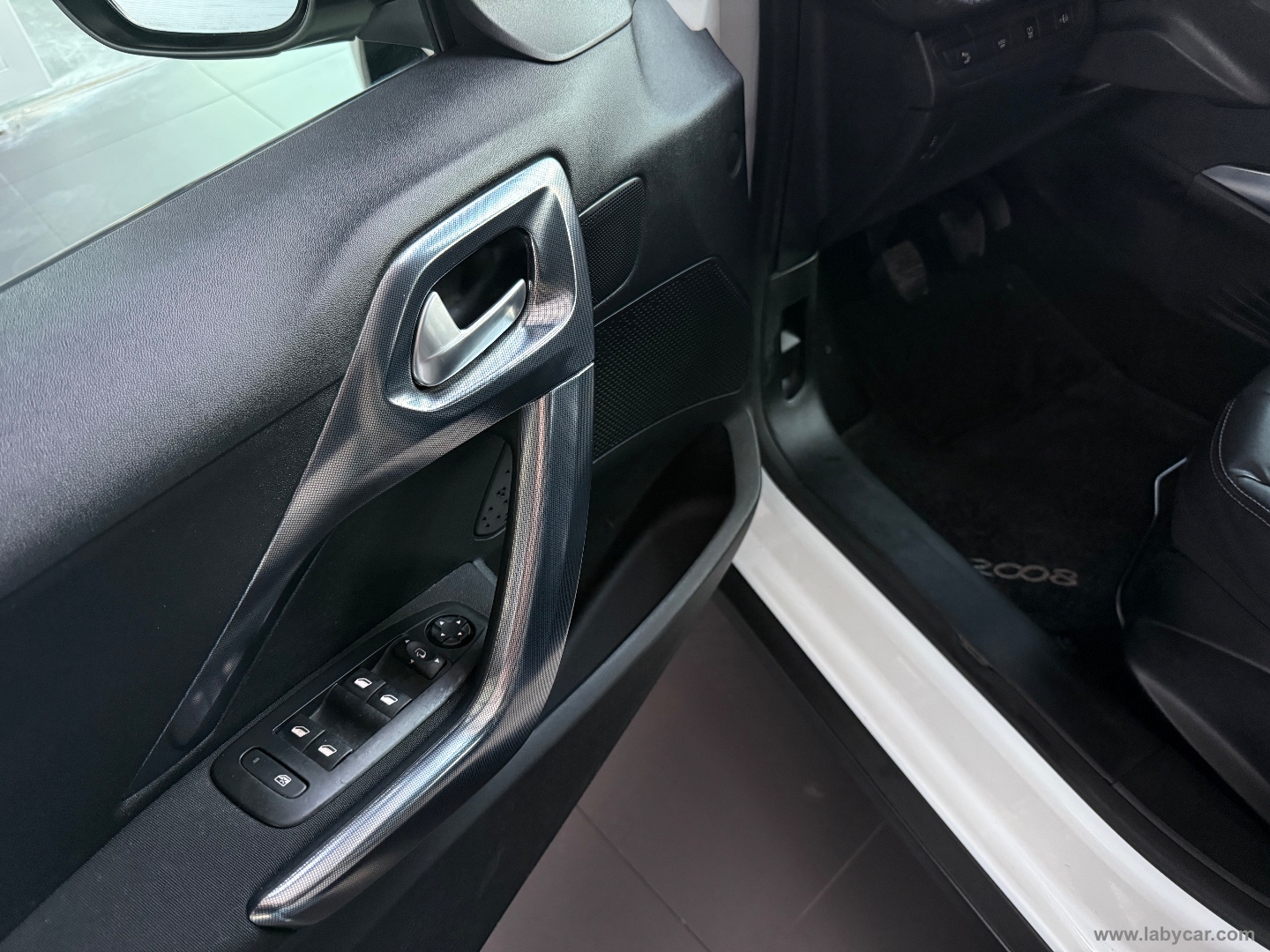 2008 1.6 e-HDi 92 CV S&S Active - immagine 13