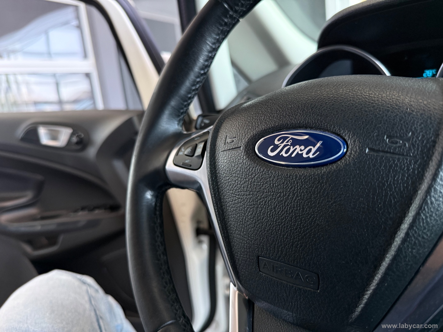 EcoSport 1.5 TDCi 95 CV Titanium - immagine 13