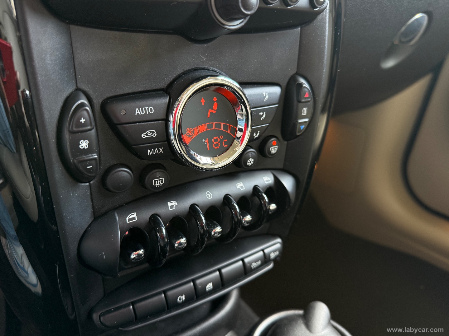 Mini Cooper D Countryman - immagine 13