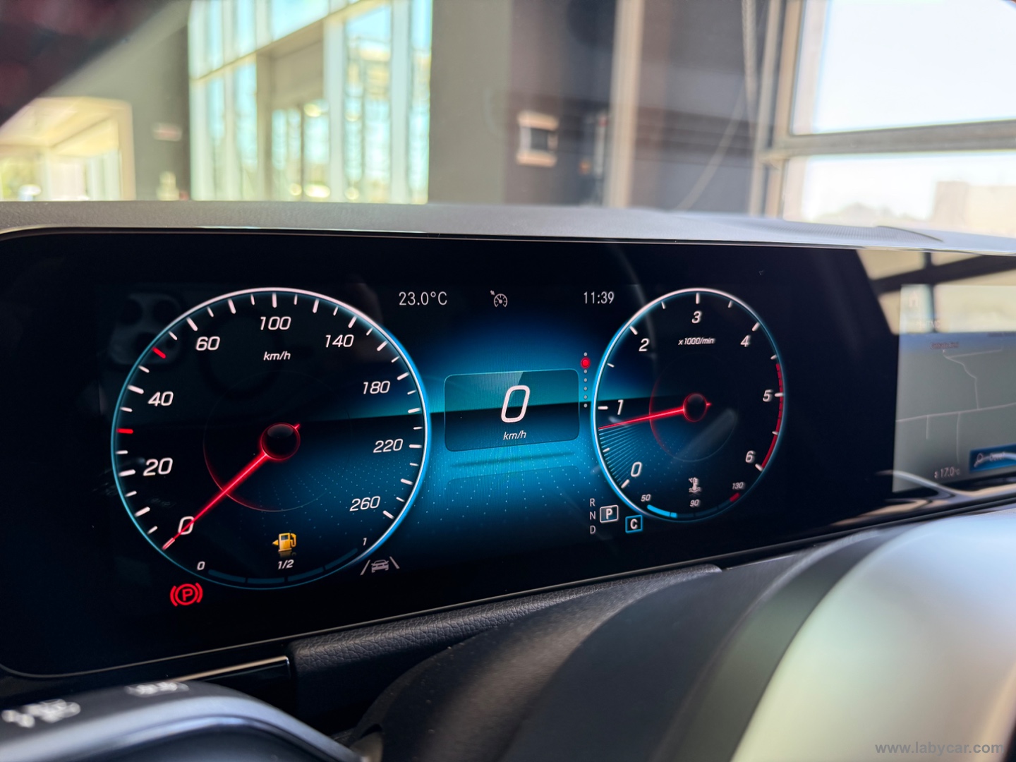 GLA 200 d Automatic Premium - immagine 13