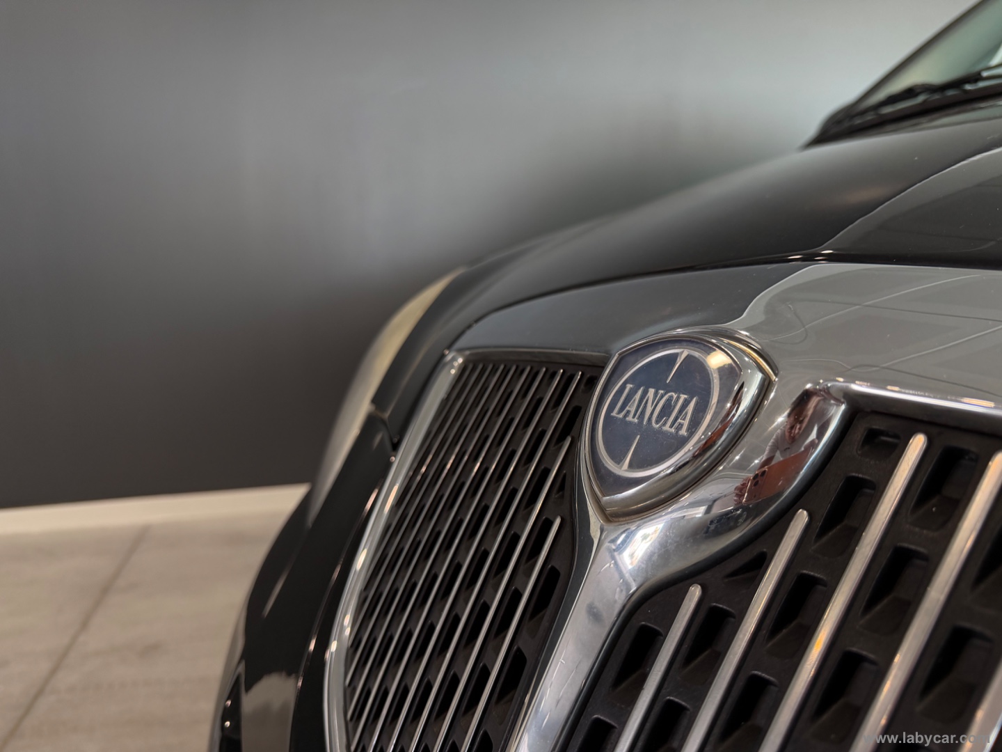 Ypsilon 1.2 Argento - immagine 13
