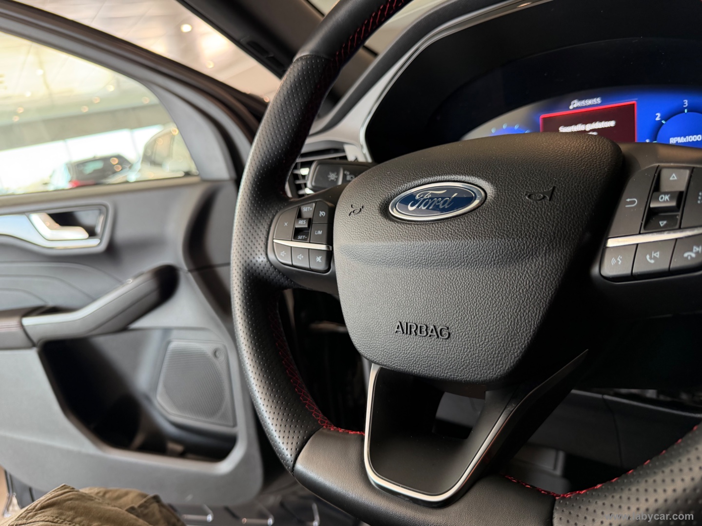 Kuga 1.5 EcoBlue 120 CV aut. 2WD ST-Line - immagine 13