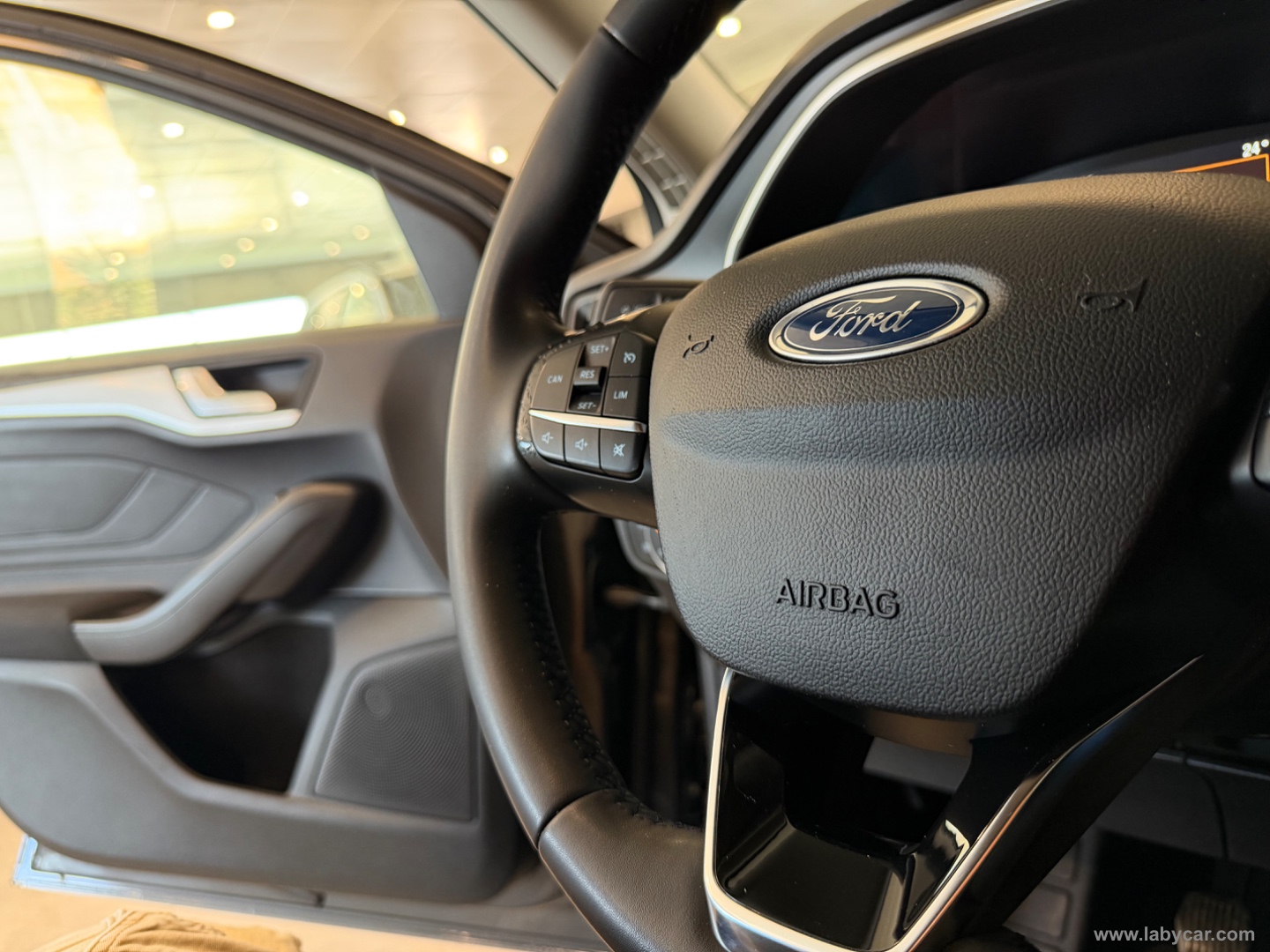 Focus 1.0 EcoBoost 125CV 5p Business - immagine 13