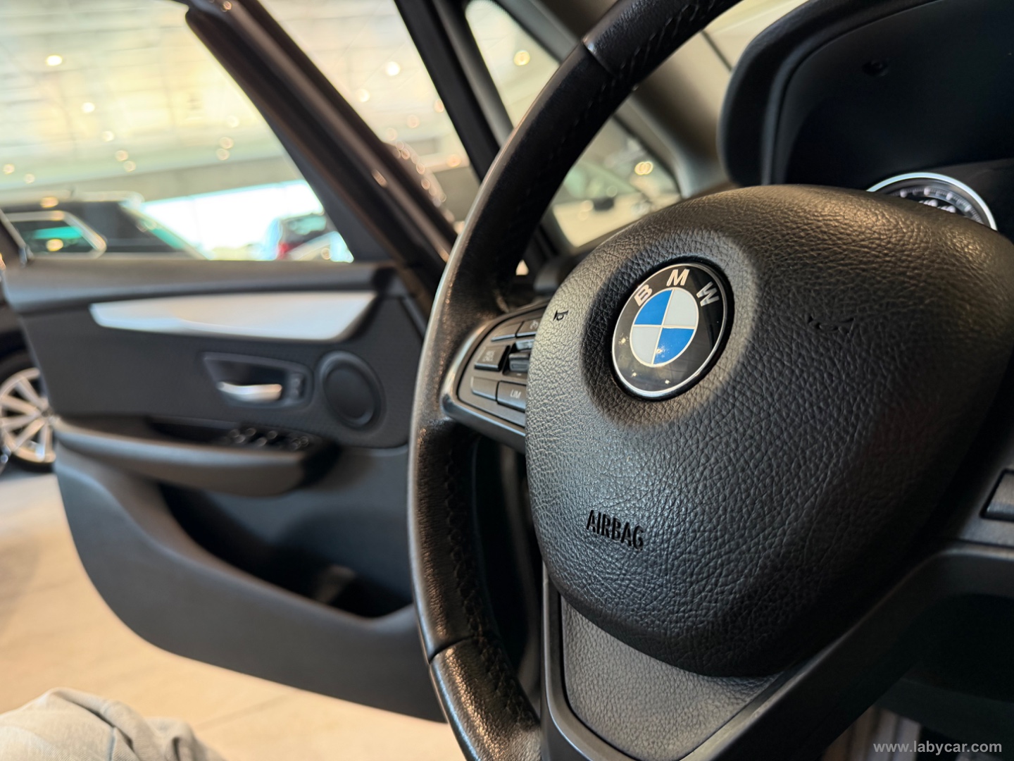 216d Active Tourer Business - immagine 13