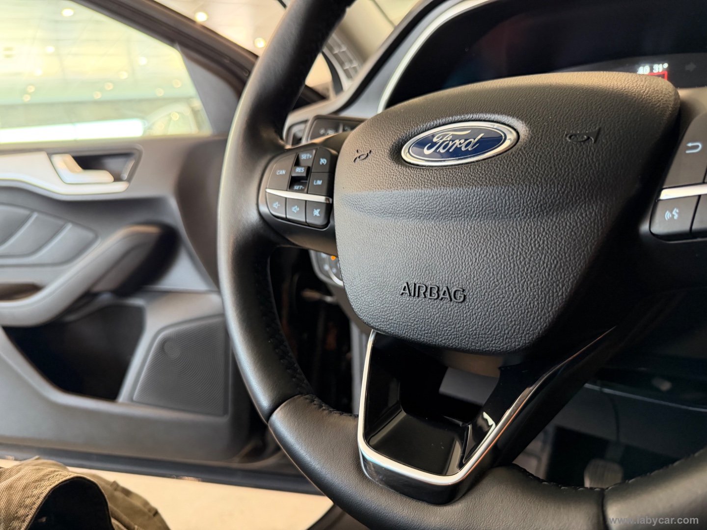 Focus 1.5 EcoBlue 120CV SW Titanium - immagine 13