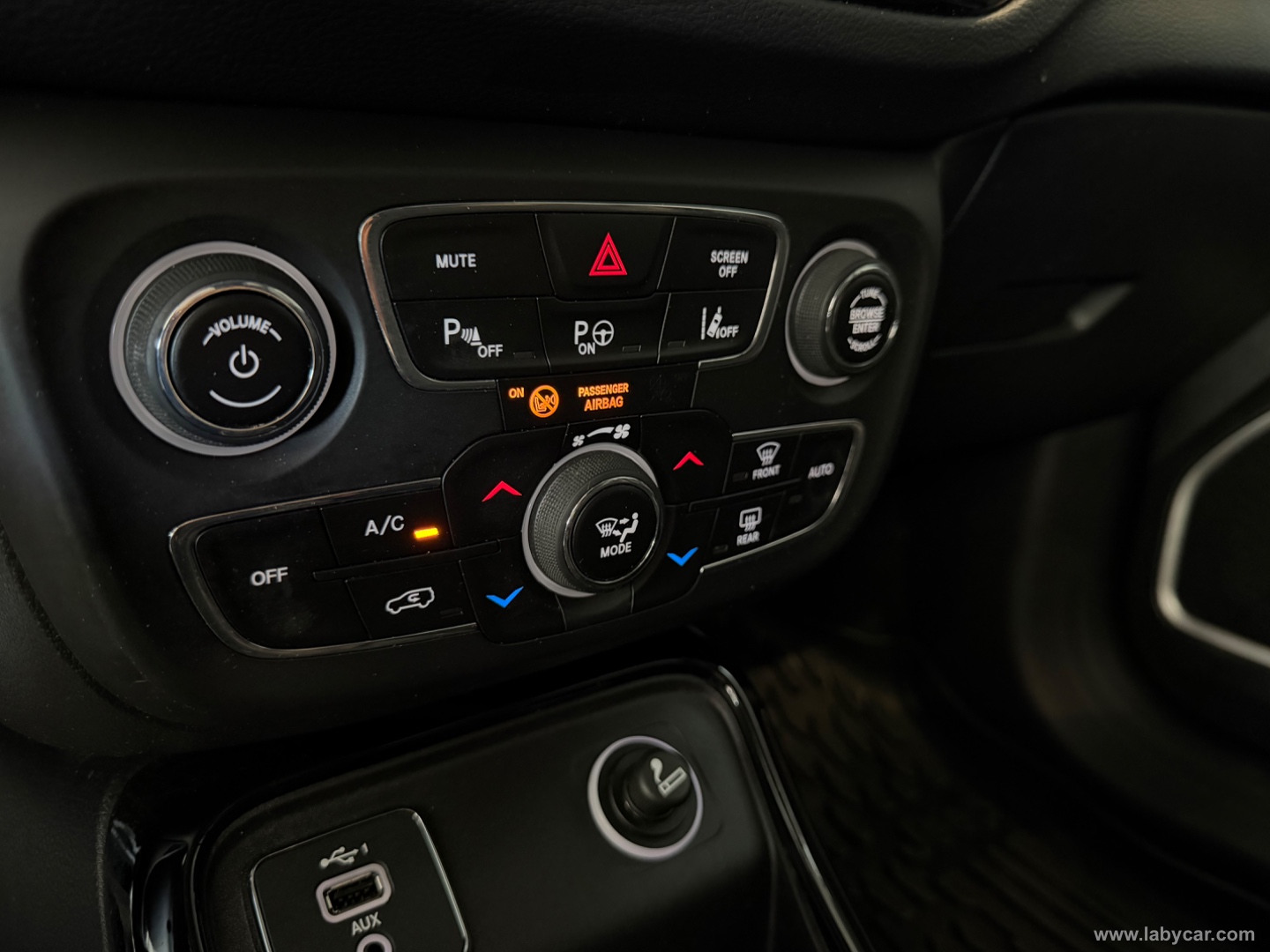 Compass 1.6 Mjt II 2WD Longitude - immagine 13