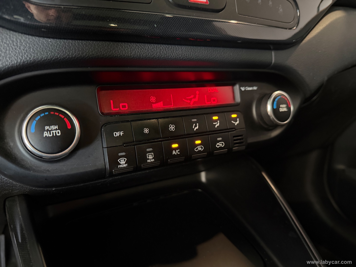 Carens 1.7 CRDi 115 CV Class - immagine 13