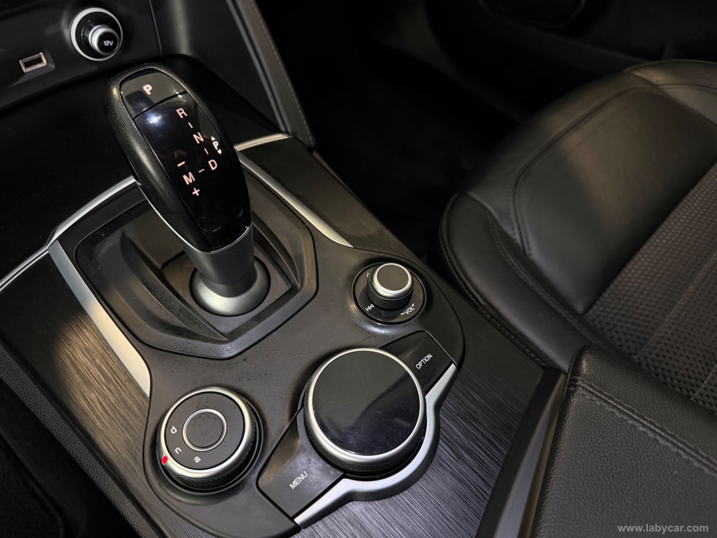 Stelvio 2.2 T.diesel 210 CV AT8 Q4 Super - immagine 13