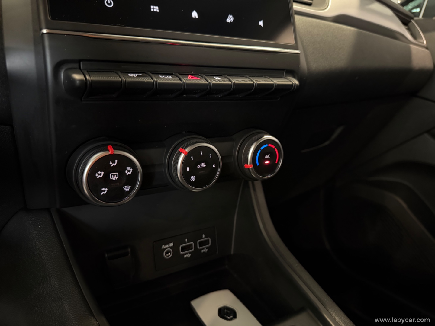 Captur TCe 12V 100 CV GPL FAP Business - immagine 13