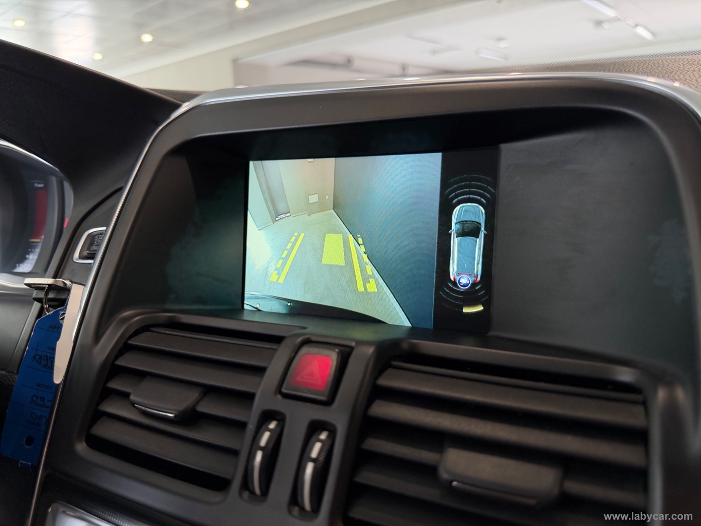 XC60 D4 Geartronic R-design - immagine 13