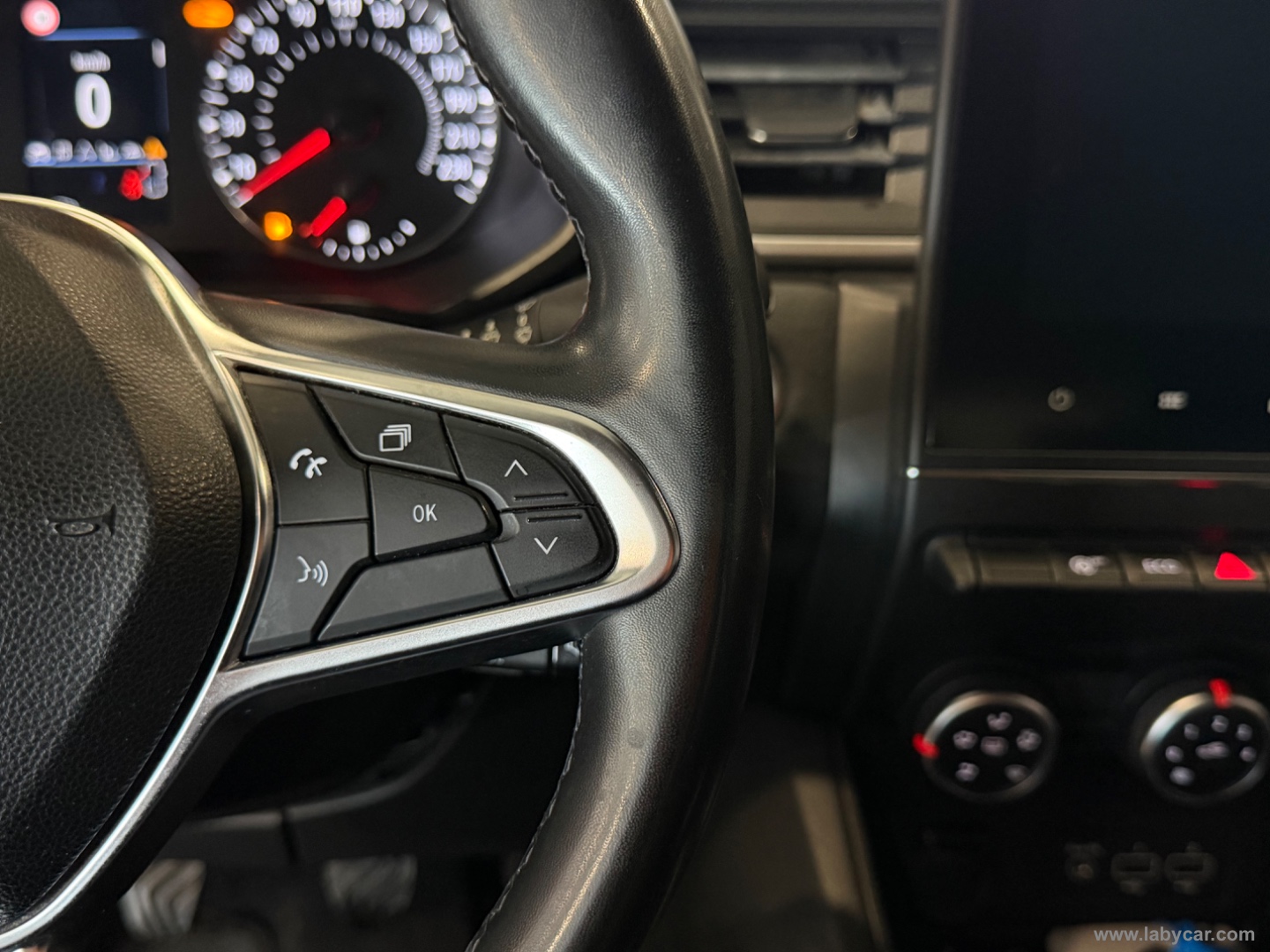 Captur TCe 12V 100 CV GPL FAP Business - immagine 13